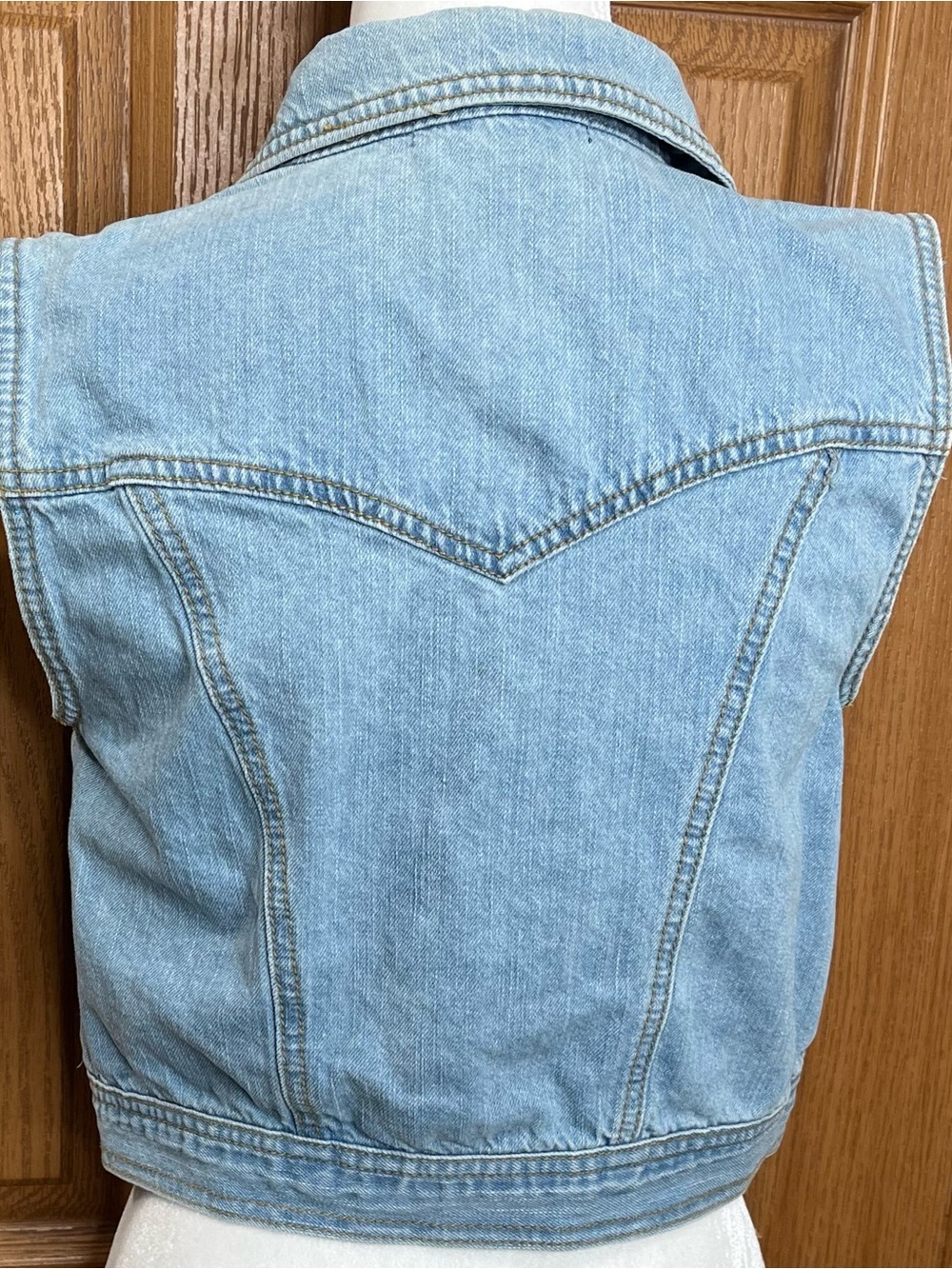 Forever 21 Light Blue Cropped Denim Vest - Picture 2 of 4